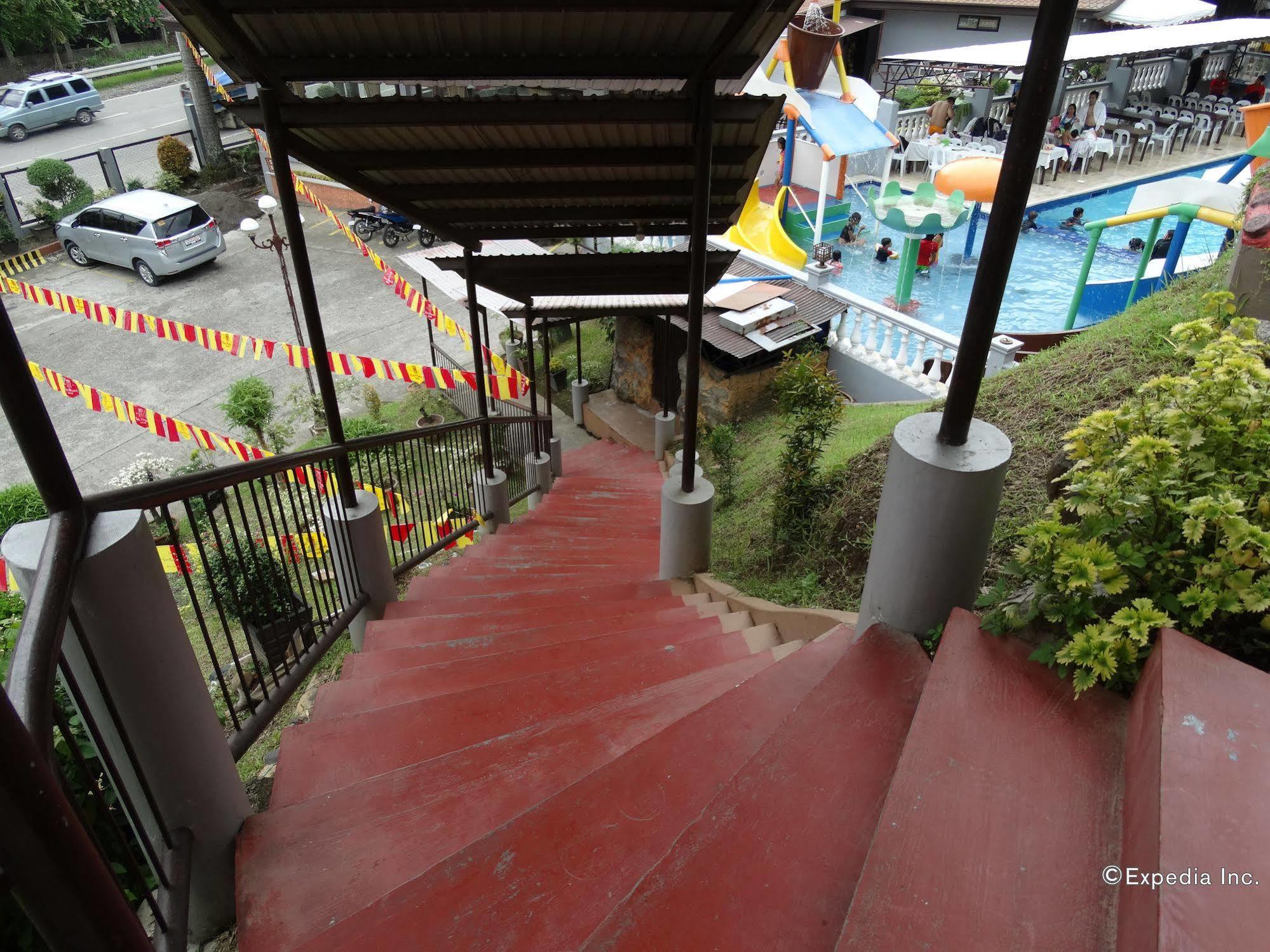 Djapanese Tunnel Family Resort Davao Экстерьер фото